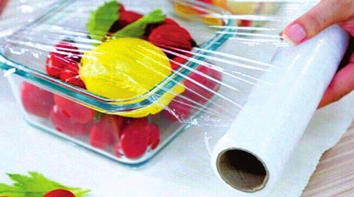 食品塑料保鮮膜透氣性能不達標，內部密封的食物仍然會發(fā)霉變質